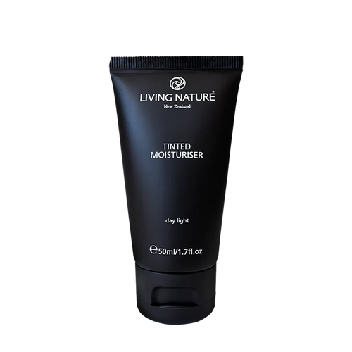 Living Nature Tinted Moisturiser - Day Light